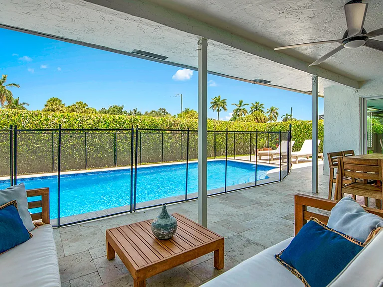 23313 Lago Mar Cir — Photo 48