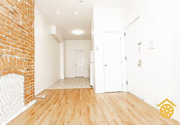 3rd image of 216 Stanhope St #1H