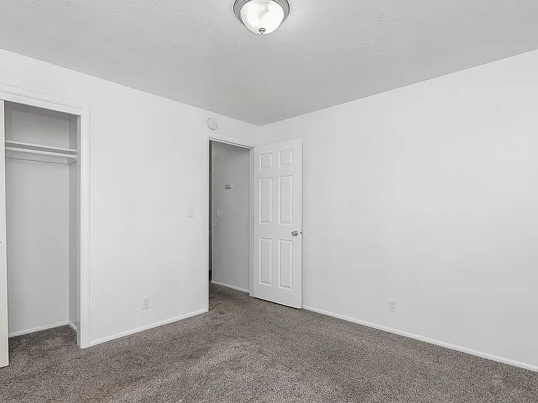 4942 W Targee St — Photo 5
