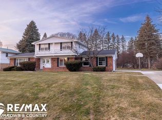 6064 Mapleridge Dr, Flint, MI 48532