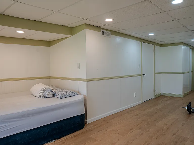2 Sterling Ln #2 — Photo 12