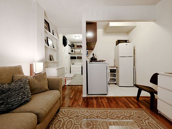 4th image of 302 Mott St APT 1C