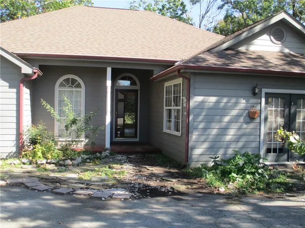 166 Holiday Island Dr, Holiday Island, AR 72631