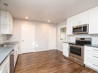 4142 Larkspur Ln, Charlotte, NC 28205