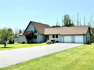 9125 Caughdenoy Rd, Brewerton, NY 13029