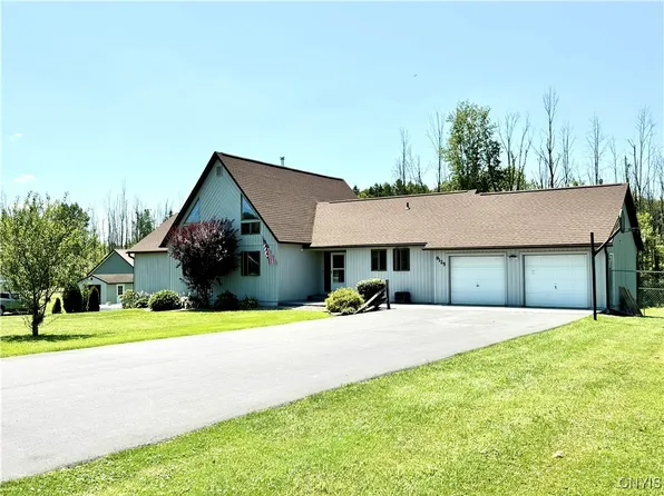 9125 Caughdenoy Rd, Brewerton, NY 13029