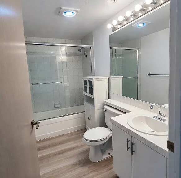 324 Idaho Ave #202 — Photo 5