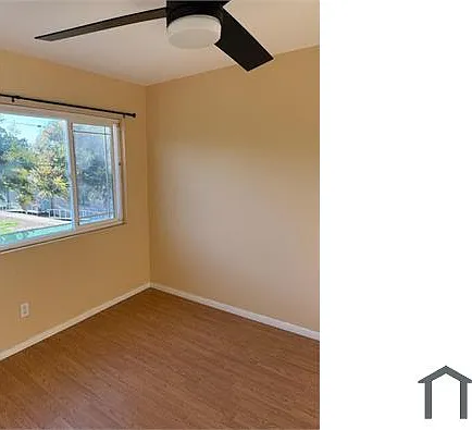 566 Chambers St #D — Photo 4