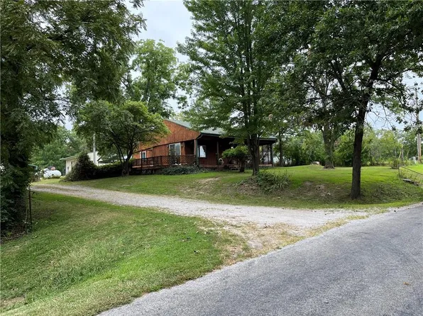 14156 Highway U, Odessa, MO 64076