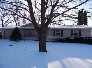 128 Sandy Cir #1/1, Darien, WI 53114