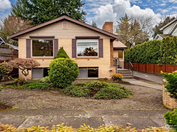 6240 26th Avenue NE, Seattle, WA 98115