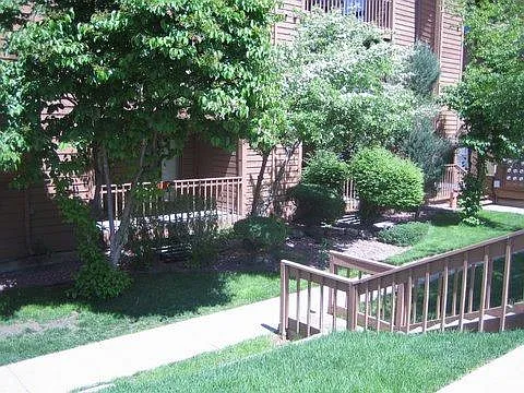 Building Photo - 2805 Sundown Ln #103