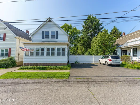 22 Craig Street, Watervliet, NY 12189