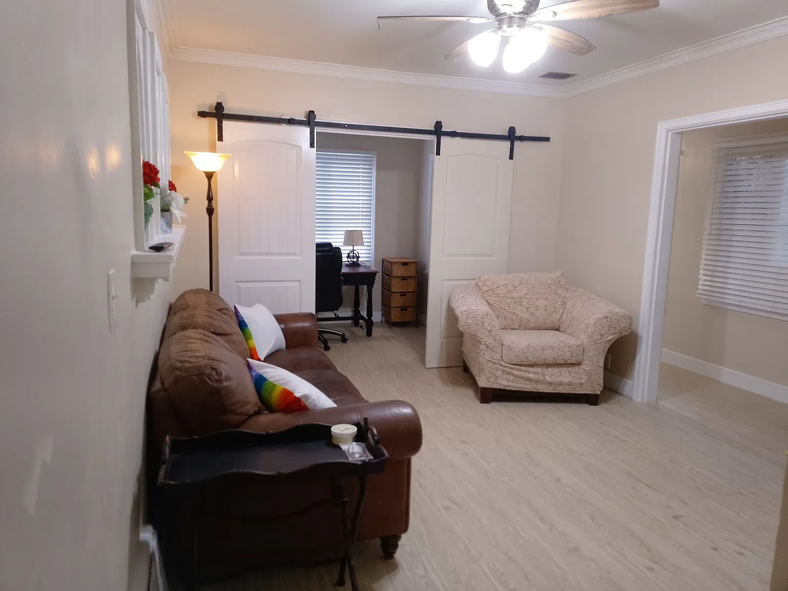 3 bed, 1300 sqft, $545 — Photo 4