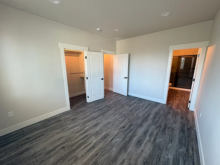 1222 S Miller St — Photo 10
