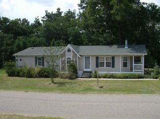 60 Upland Dr, Vicksburg, MS 39180