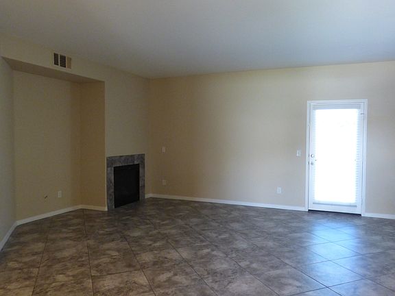 3rd image of 13189 Bassett Dr
