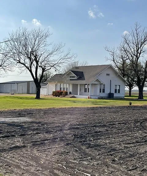 2451 N State Highway 95 — Photo 2