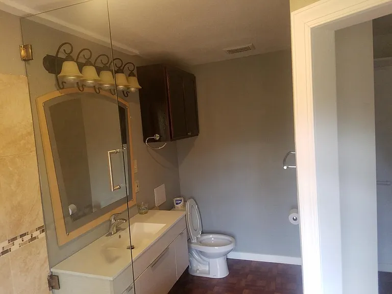 5027 N T St — Photo 7