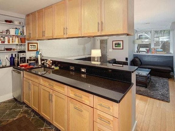 Living Room/Kitchen