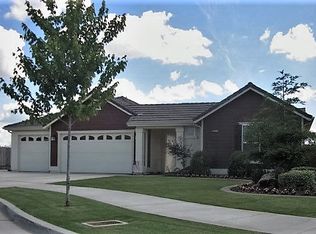 6227 W Oriole Ct, Visalia, CA 93291