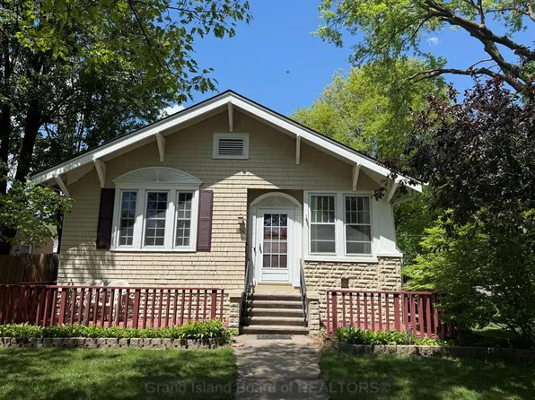 1804 W Koenig St, Grand Island, NE 68803