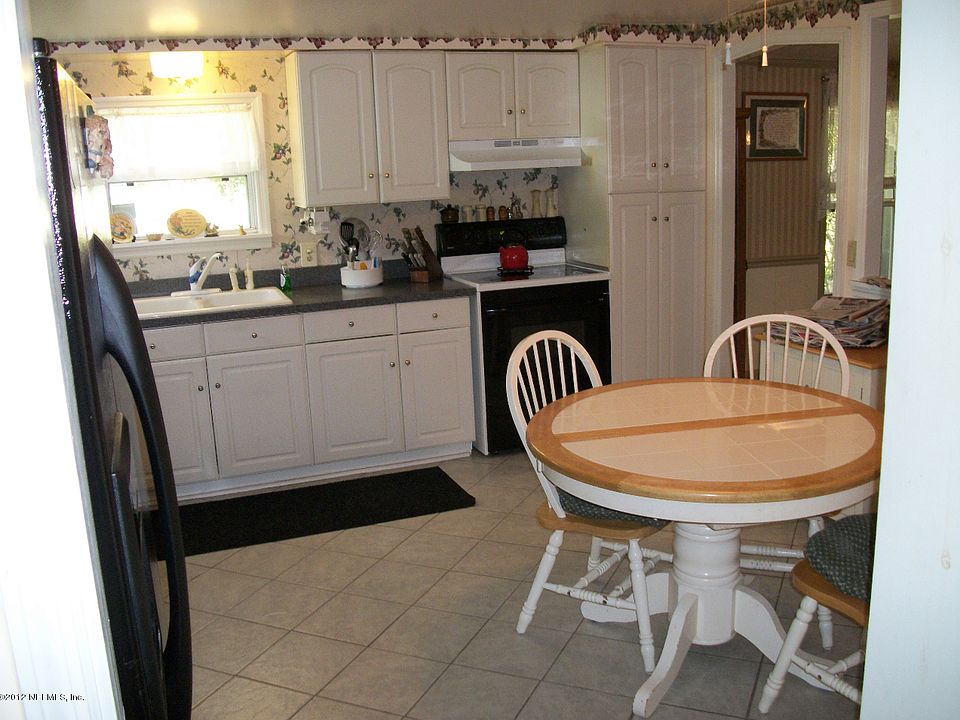 1st image of 1928 Green Meadows Dr