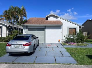 1110 SW 109th Ave, Pembroke Pines, FL 33025