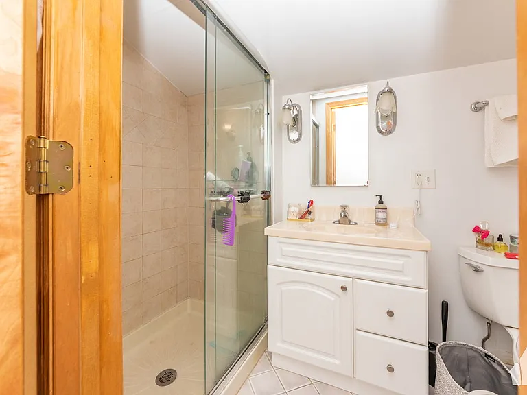 1940 W Diversey Pkwy #1W — Photo 19