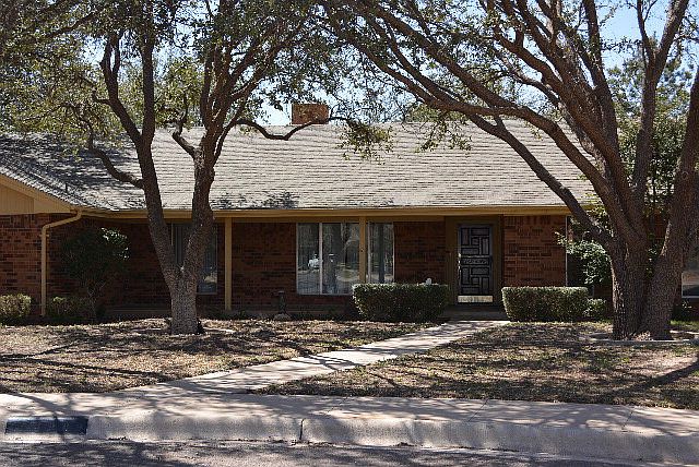 1st image of 3909 Crestline Ave