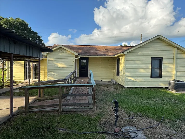 17930 Highway 36 — Photo 11