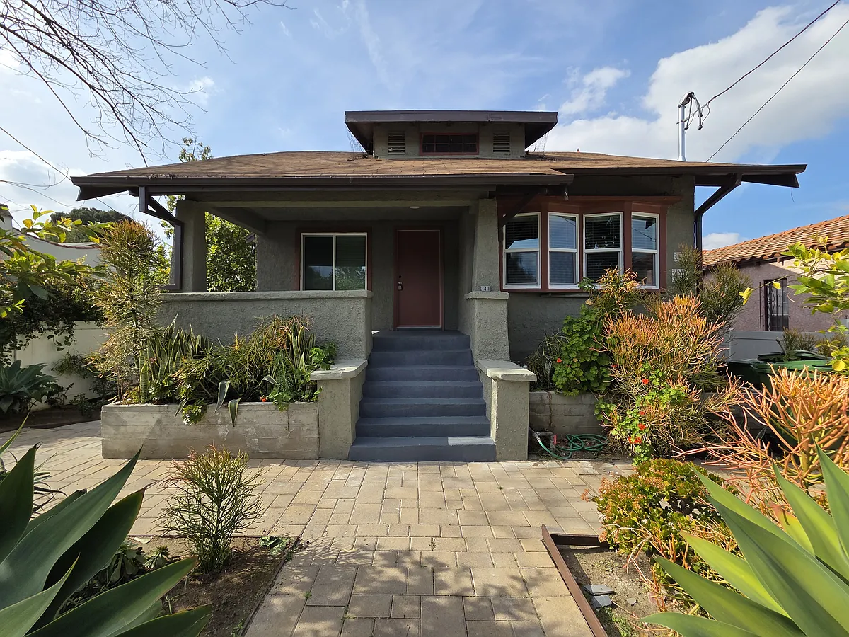 Building Photo - 1411 Mohawk