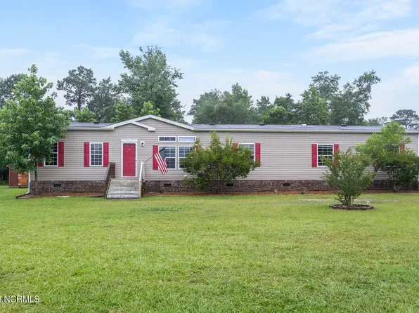 233 Mewborn Drive, Beulaville, NC 28518