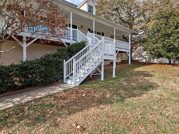 2nd image of 405 Austin Dr