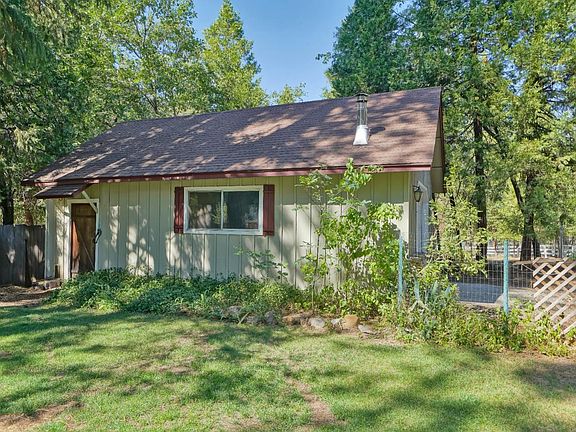 5th image of 2920 Larkspur Ln