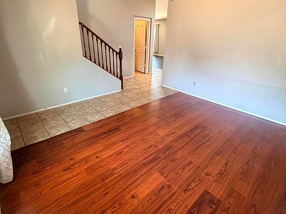 4th image of 7038 W BEVERLY Road W