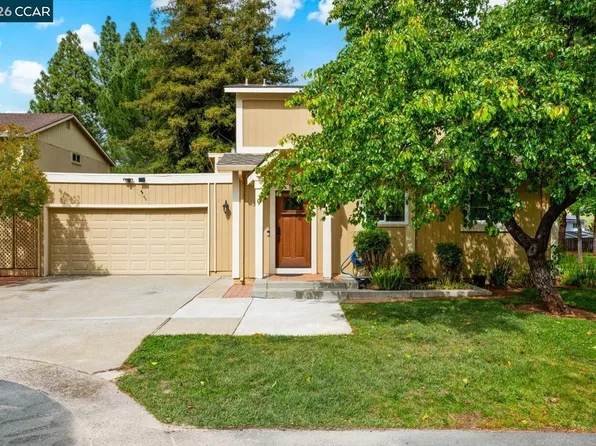 599 Mount Dell Dr, Clayton, CA 94517