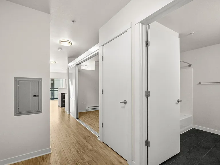 Contour Apartments — Photo 114