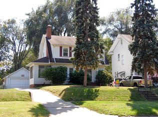 1010 Park Ave, Pekin, IL 61554