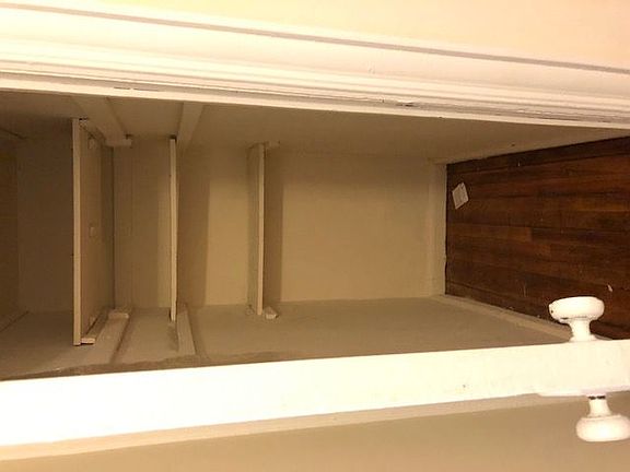3rd image of 2805 43rd St APT 5