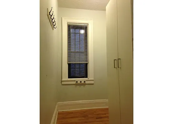 Rented by Warburg | media 27