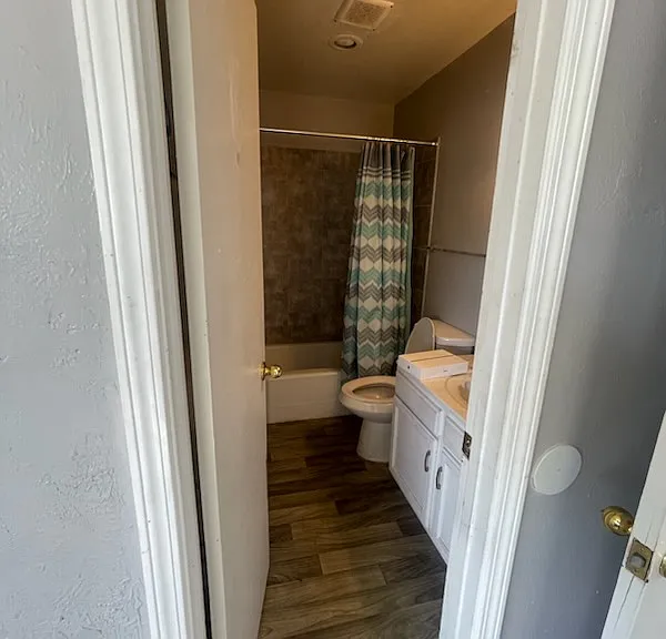 520 Indiana St SE #C — Photo 5