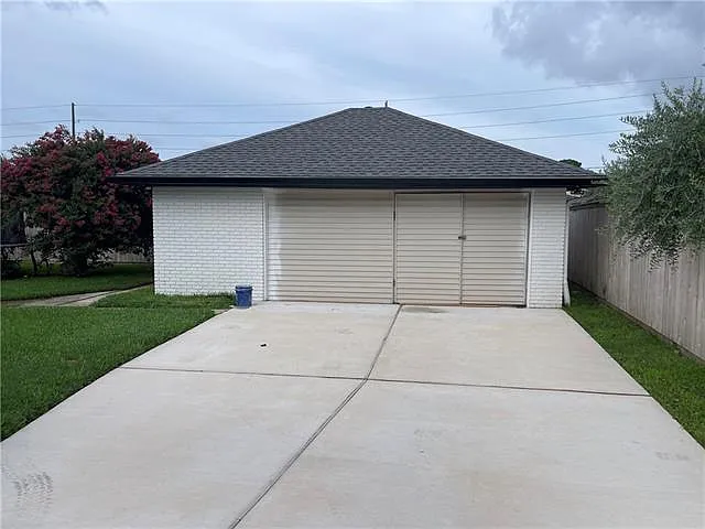 1821 Manson Ave — Photo 24