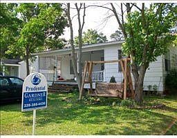 2nd image of 2206 Tyler Ave