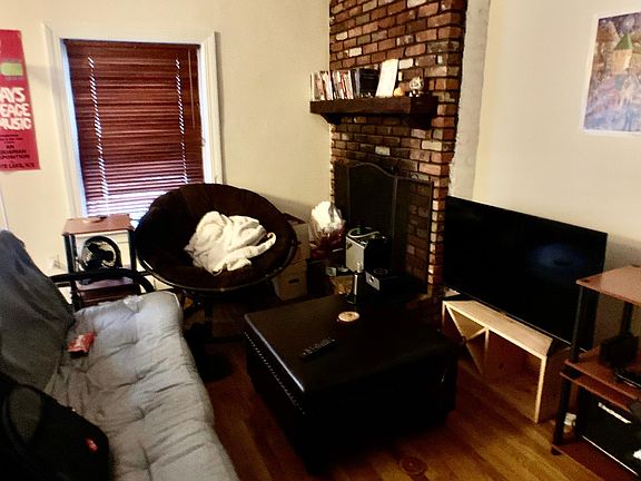 2nd image of 409 Marlborough St #Ua23