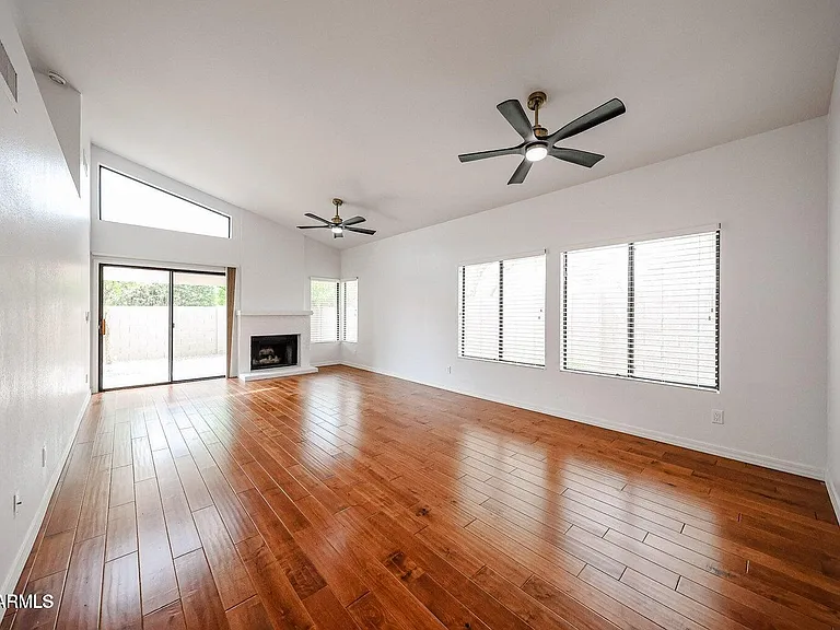 9429 E Camino Del Santo — Photo 5