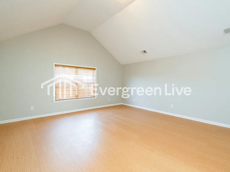9216 Windsor Lake Blvd — Photo 6