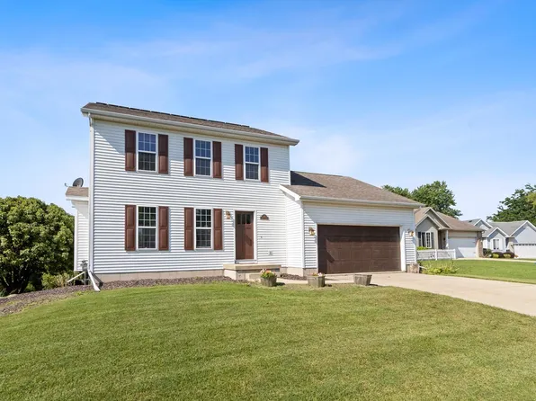 109 Stonefield Cir, Mount Horeb, WI 53572