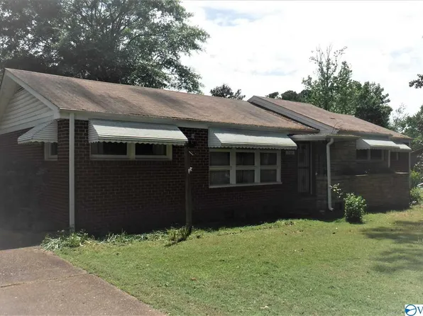 2109 Gilbreath Rd NW, Huntsville, AL 35810