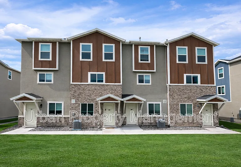 654 N 130 E — Photo 1